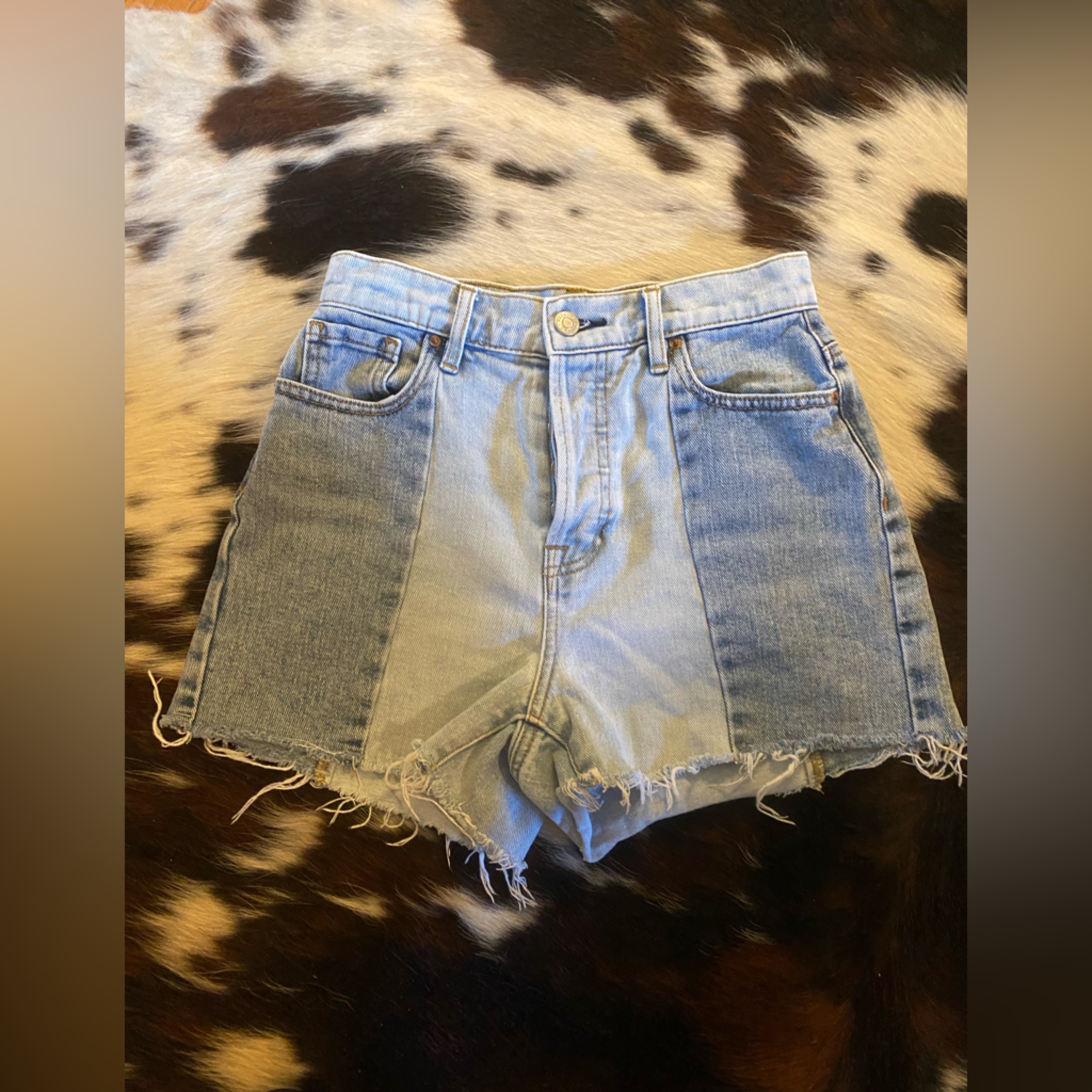 Distressed Dual Denim Colored Pac Sun Denim Shorts Sz 25 !90’s Style Jeans